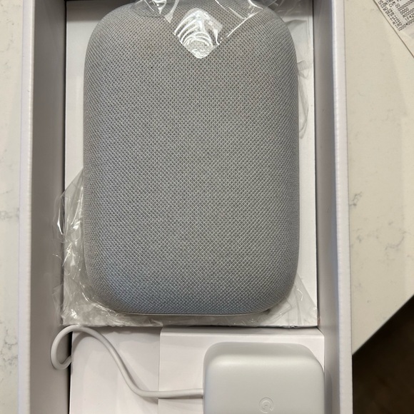 Google Nest Audio NWT - Picture 2 of 3